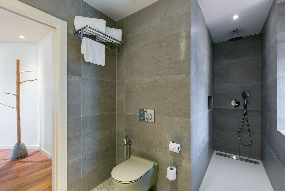 Фото Three House Hotel