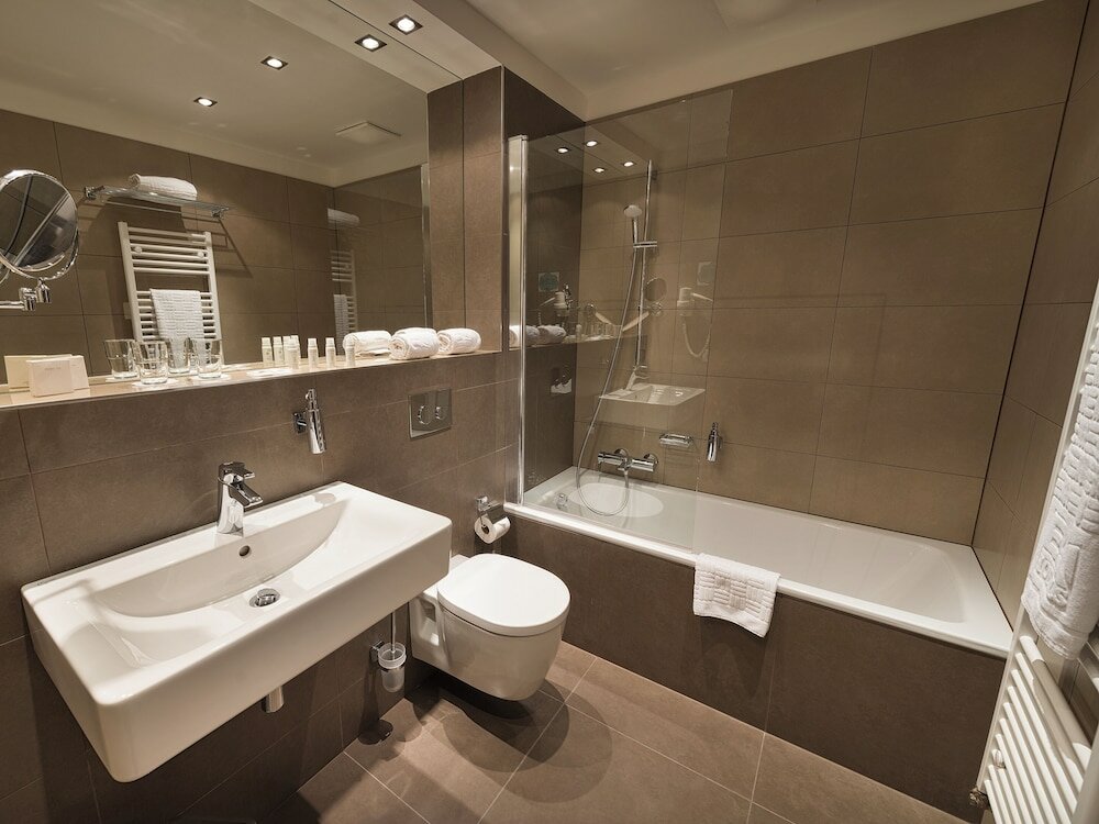 Фото Ea Embassy Prague Hotel