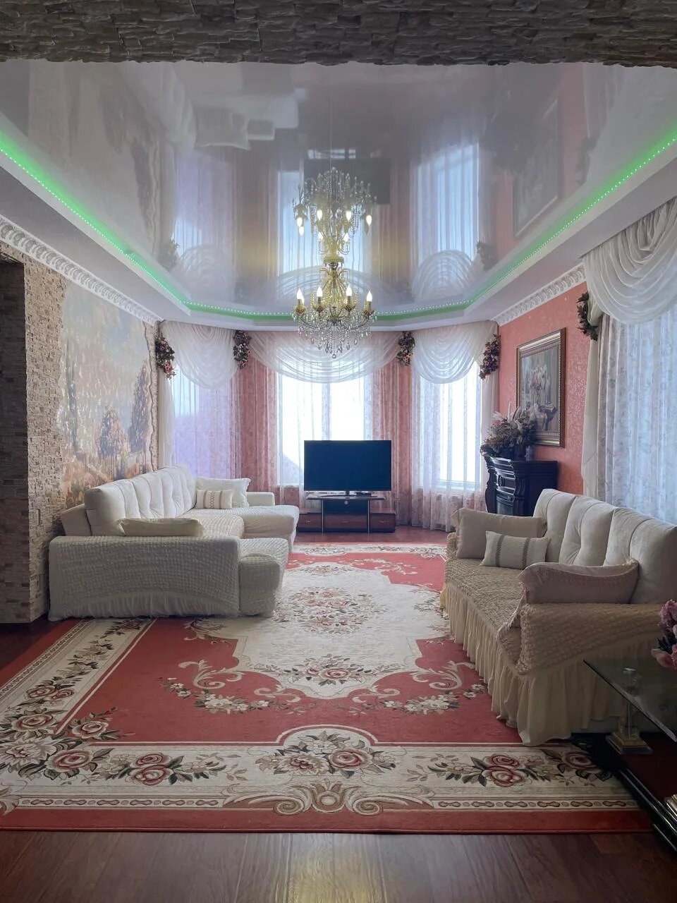 Фото Глория