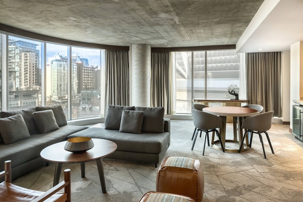 Фото The Douglas Autograph Collection