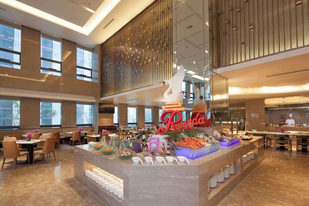 Фото Ramada Jinan