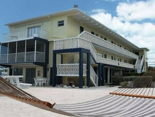 Внешний вид отеля Fisher Inn Resort & Marina в Исламораде, фото 4