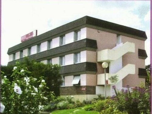 Гостиница Hôtel du Haut Marais в Ле-Андели