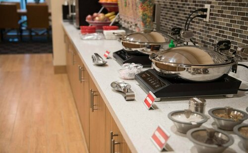 Гостиница TownePlace Suites by Marriott Battle Creek в Баттл Крик