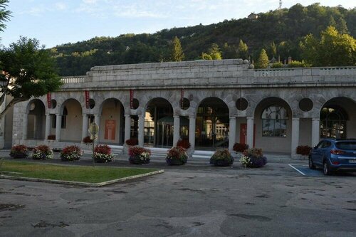 Гостиница Hotel Restaurant Le Bellevue в Фуа