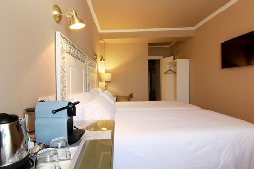 Гостевой дом Hostal los Castanuelos в Канделеде