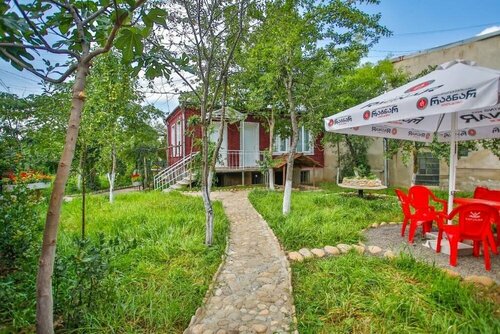 Гостиница Book Hotel • წიგნების სასტუმრო в Кутаиси