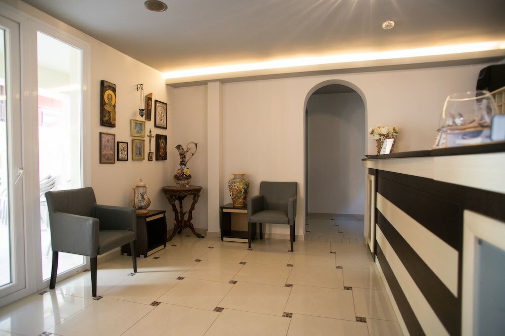 Rg Status Hotel - 16