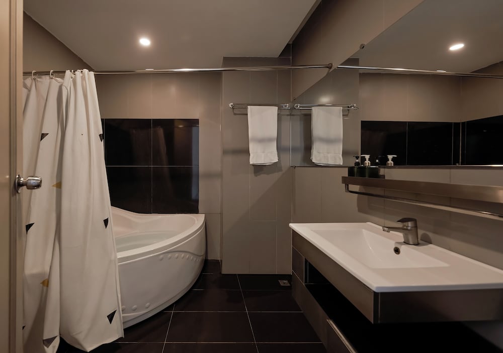 Фото The One Premium Hotel