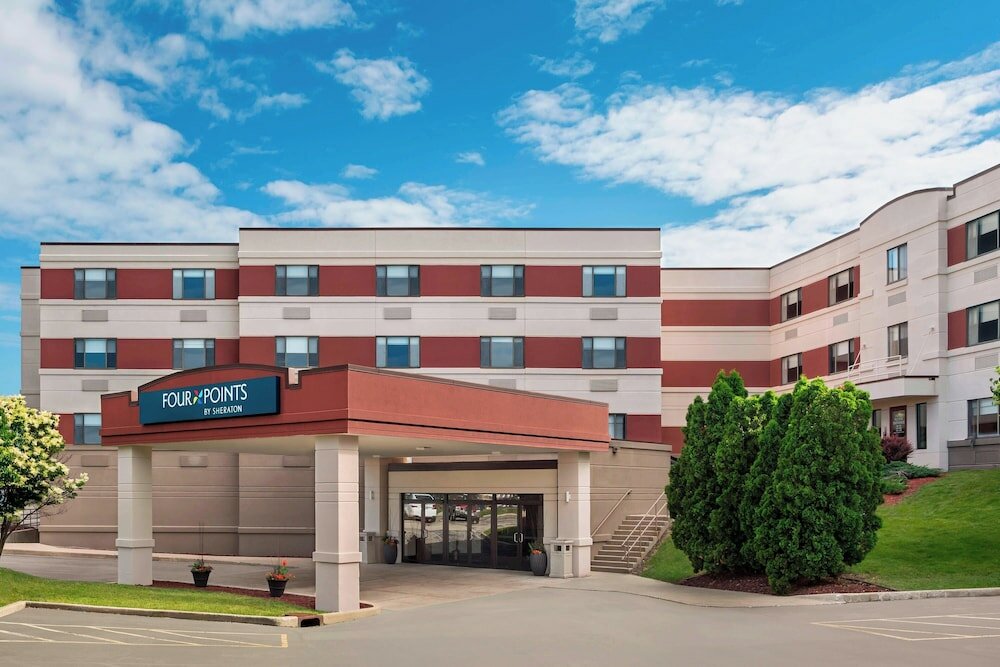 Фото Four Points by Sheraton Milwaukee Airport