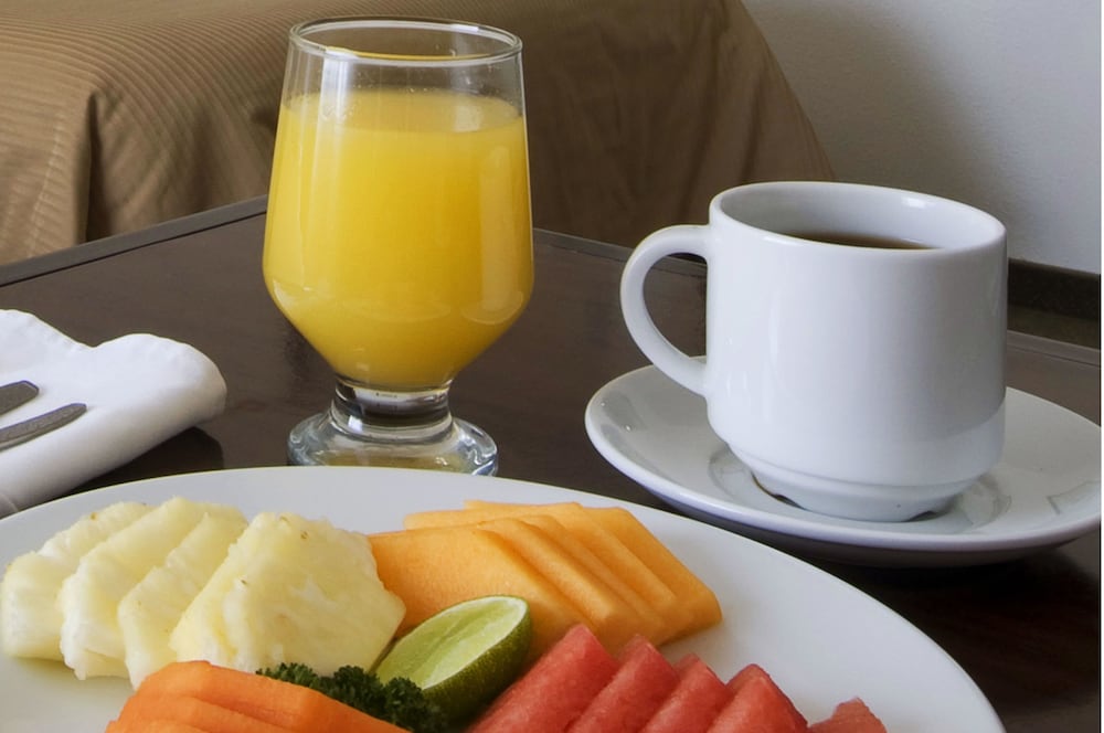 Фото Fiesta Inn Naucalpan