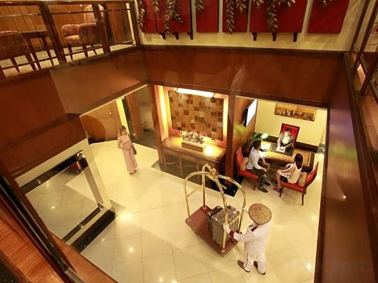 Фото Herald Suites Solana