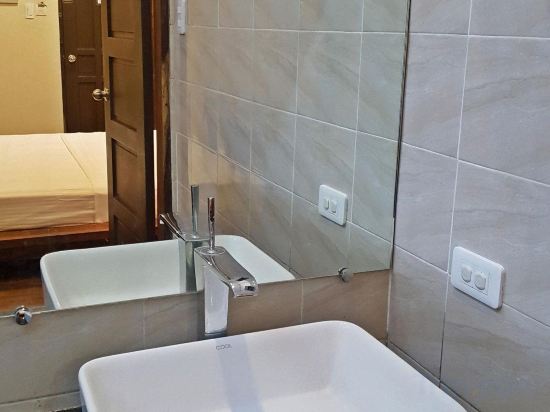 Фото Golden Gate Suites