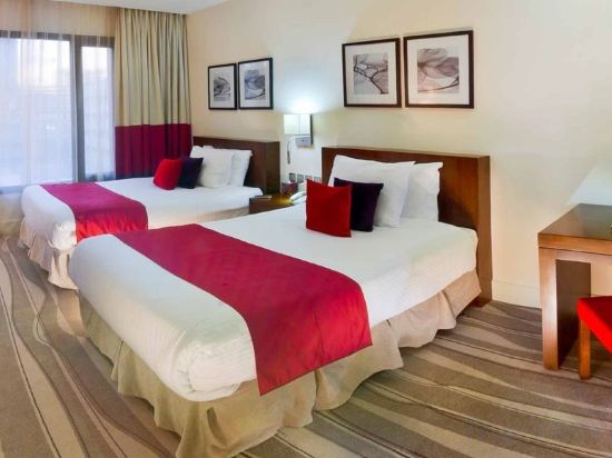 Фото Novotel Suites