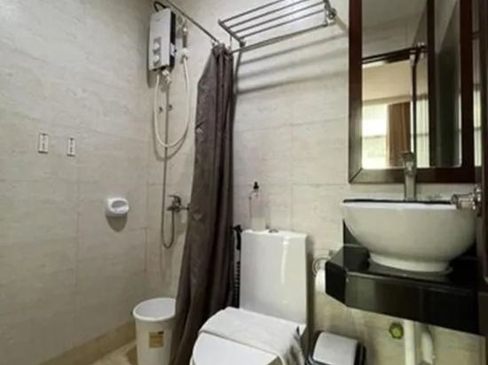 Фото Cebu Capitol Central Hotel & Suites powered by Cocotel