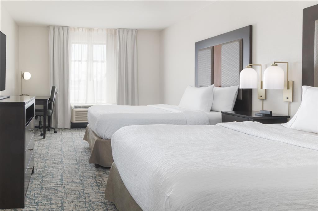 Фото Homewood Suites by Hilton Wauwatosa Milwaukee