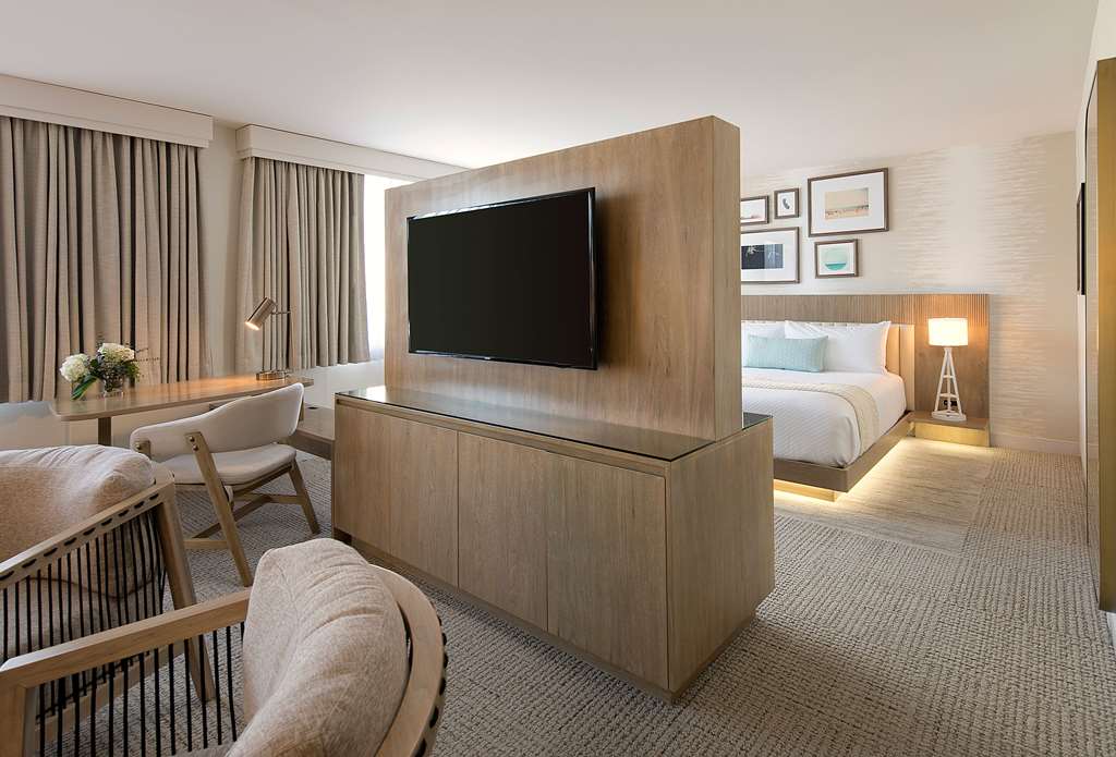 Фото Belamar Hotel Manhattan Beach, Tapestry Collection by Hilton