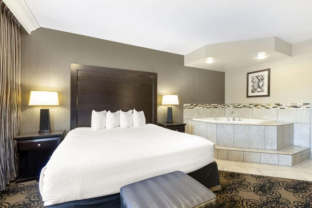 Фото Best Western Plus Midwest Inn