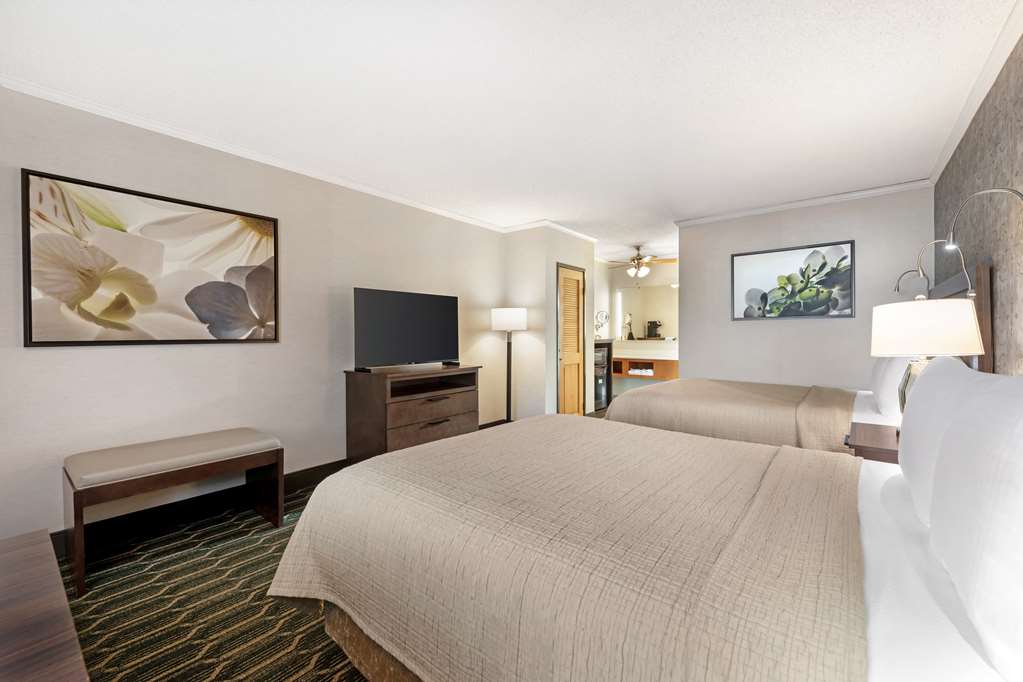 Фото Best Western Plus Black Oak