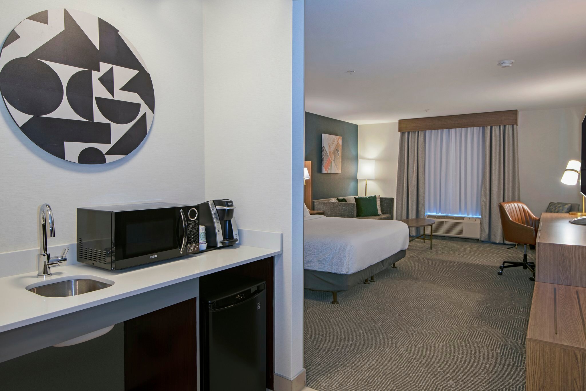 Фото Holiday Inn Hotel and Suites-Kamloops