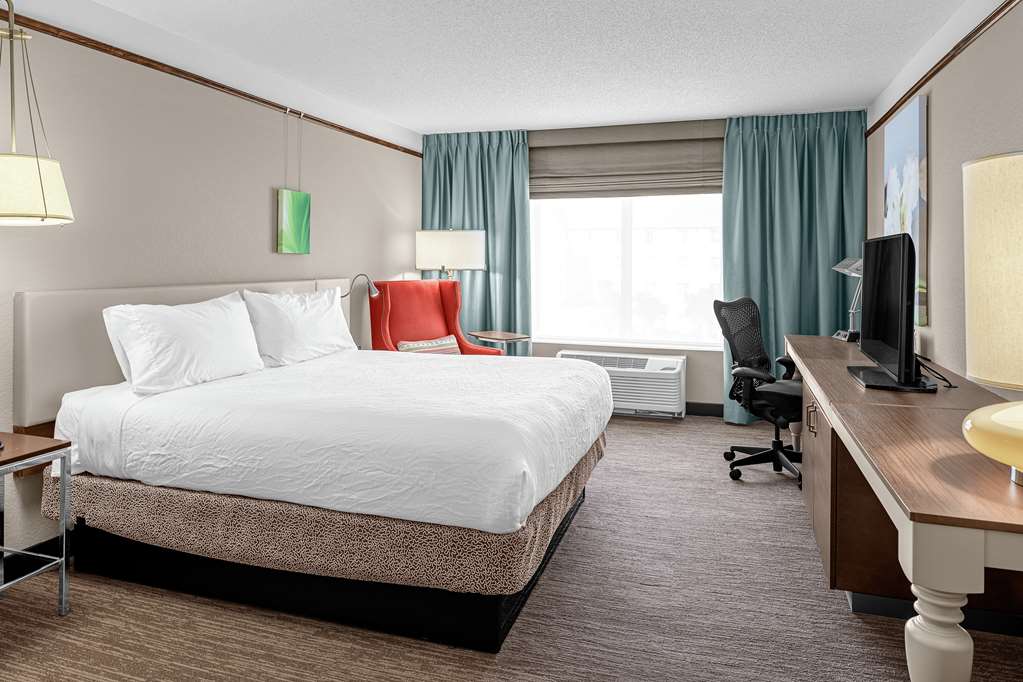 Фото Hilton Garden Inn Wilmington Mayfaire Town Center