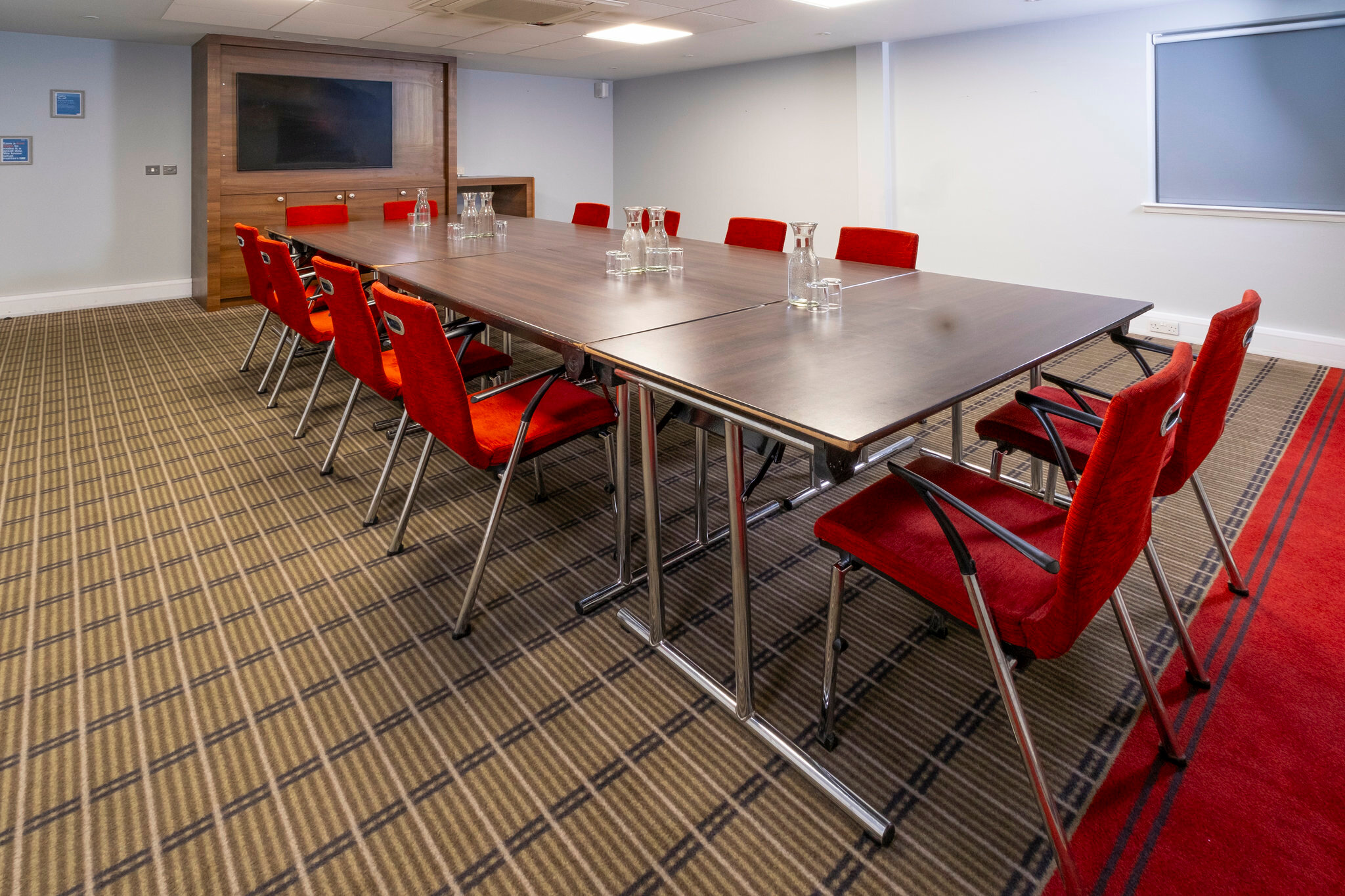 Фото Holiday Inn Express Birmingham - Oldbury, an Ihg Hotel