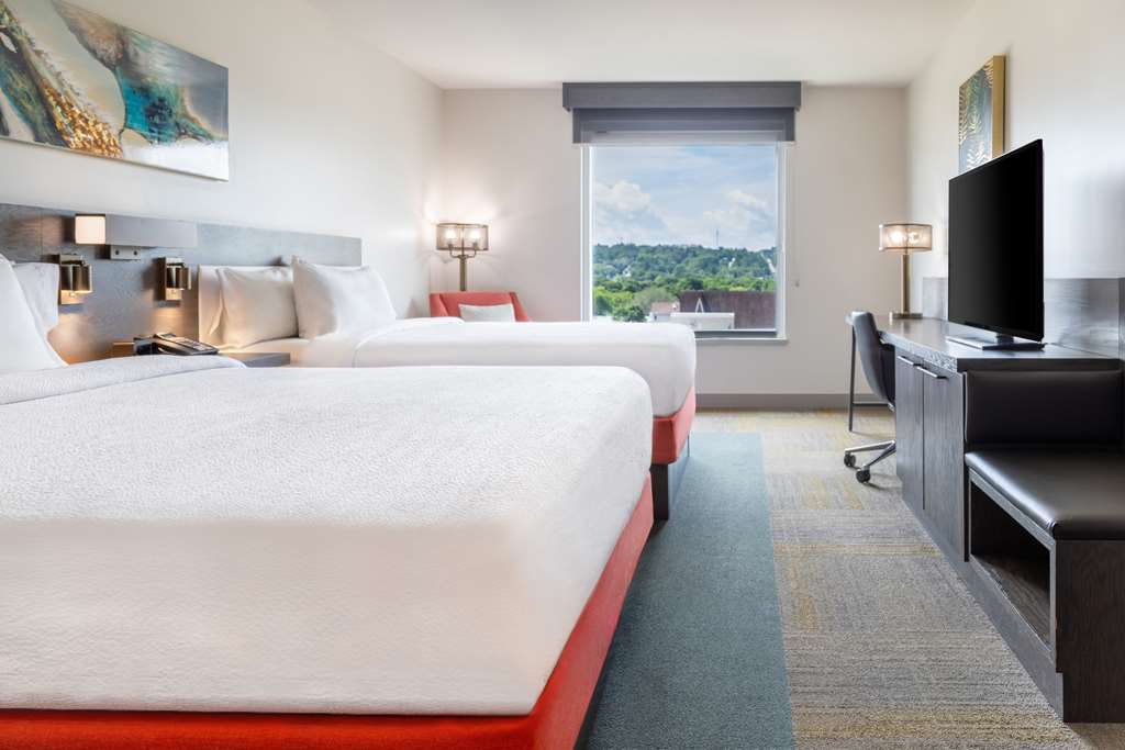 Фото Hilton Garden Inn Fredericton