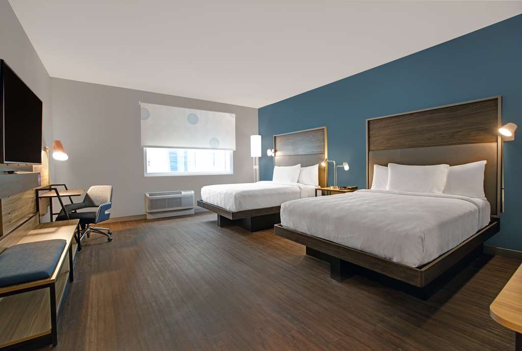 Фото Tru by Hilton Milwaukee Downtown, Wi
