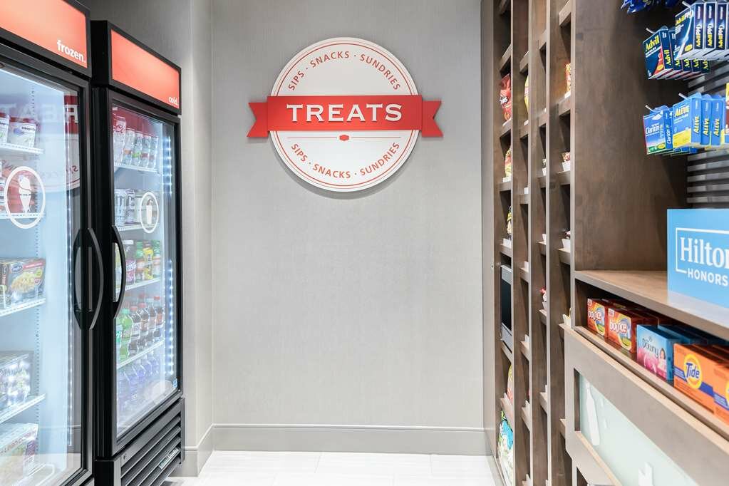 Фото Hampton Inn & Suites Santa Rosa Sonoma Wine Country