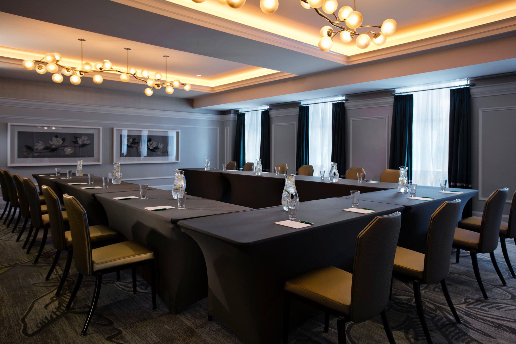 Фото Kimpton Cardinal Hotel, an IHG Hotel
