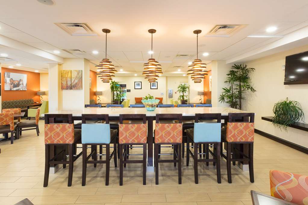 Фото Hampton Inn Daytona Beach/Beachfront