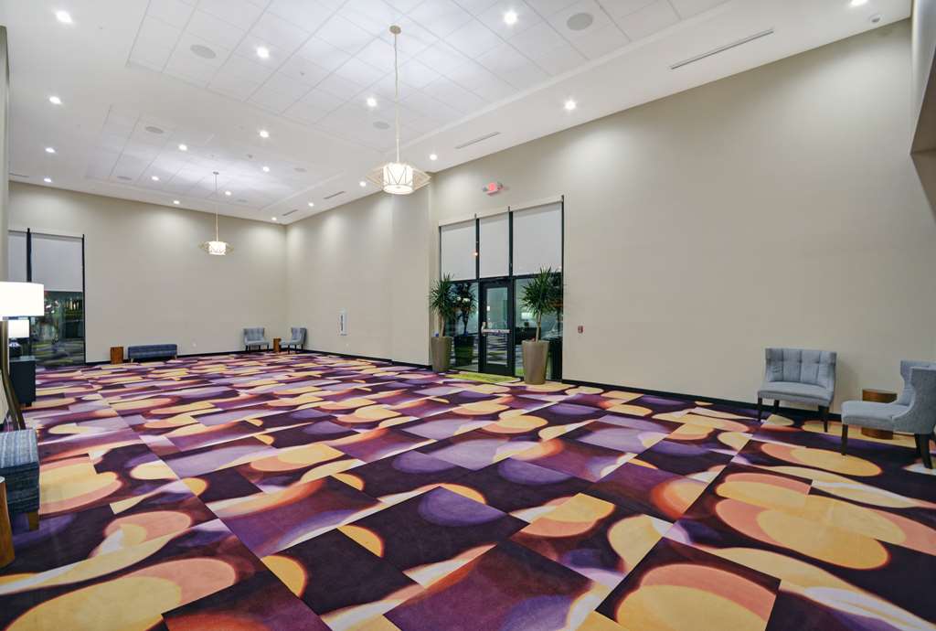 Фото Home2 Suites by Hilton Dallas DeSoto