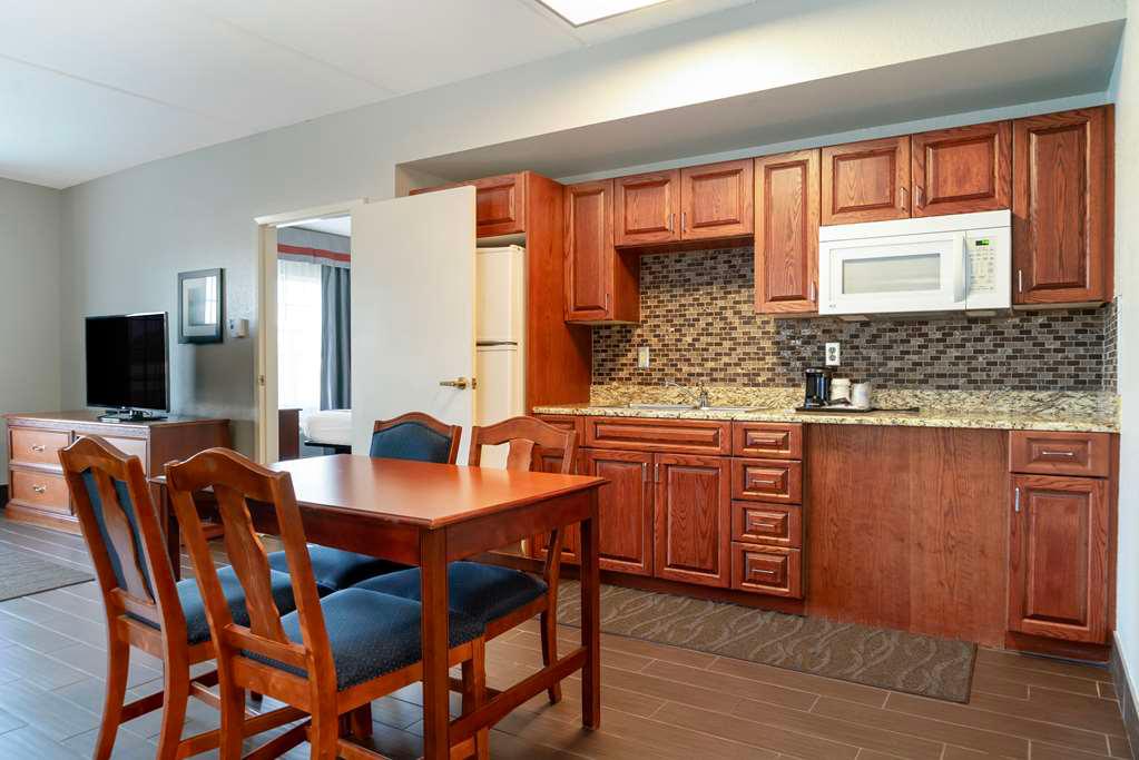 Фото Best Western Executive Inn & Suites