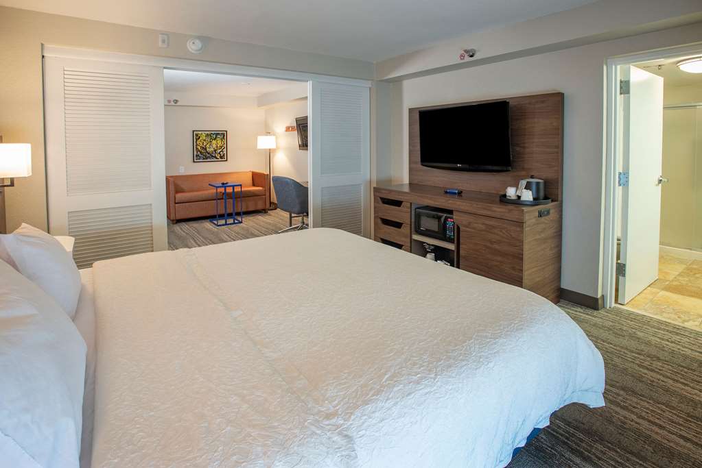 Фото Hampton Inn Pensacola-Airport