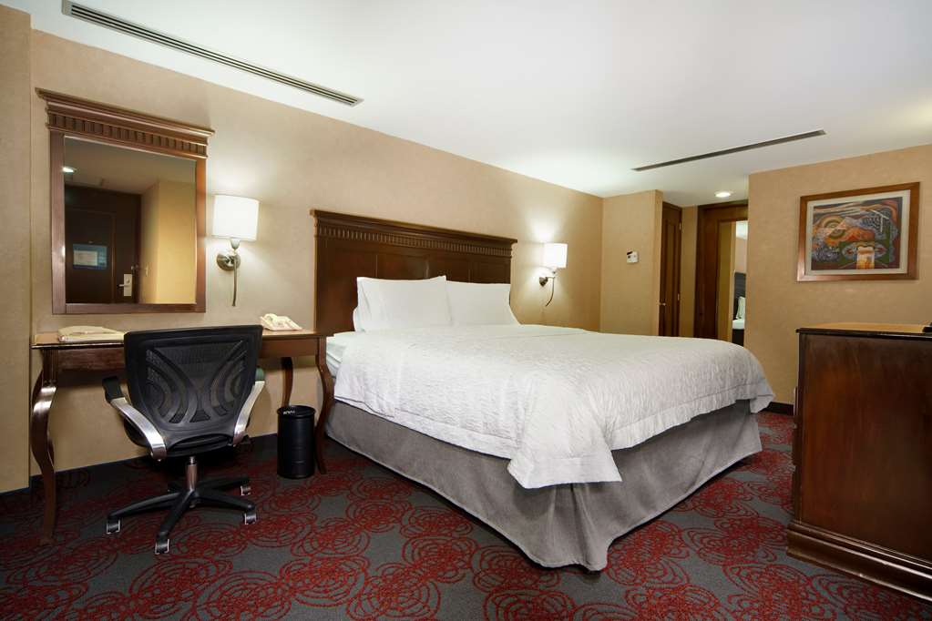 Фото Hampton Inn & Suites Mexico City Centro Historico
