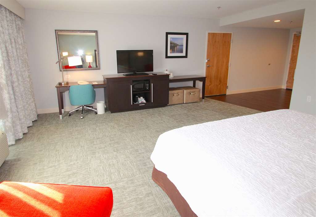 Фото Hampton Inn Suffolk