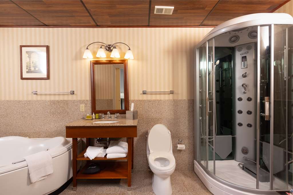 Фото Inn at the Colonnade Baltimore - a DoubleTree by Hilton