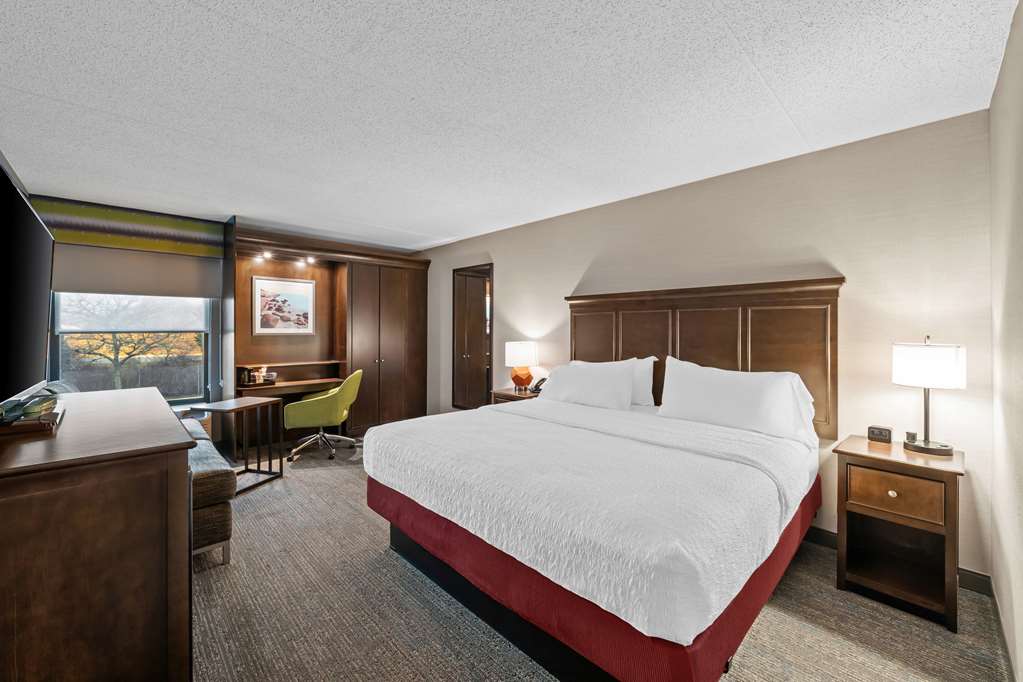 Фото Hampton Inn by Hilton New Bedford/Fairhaven