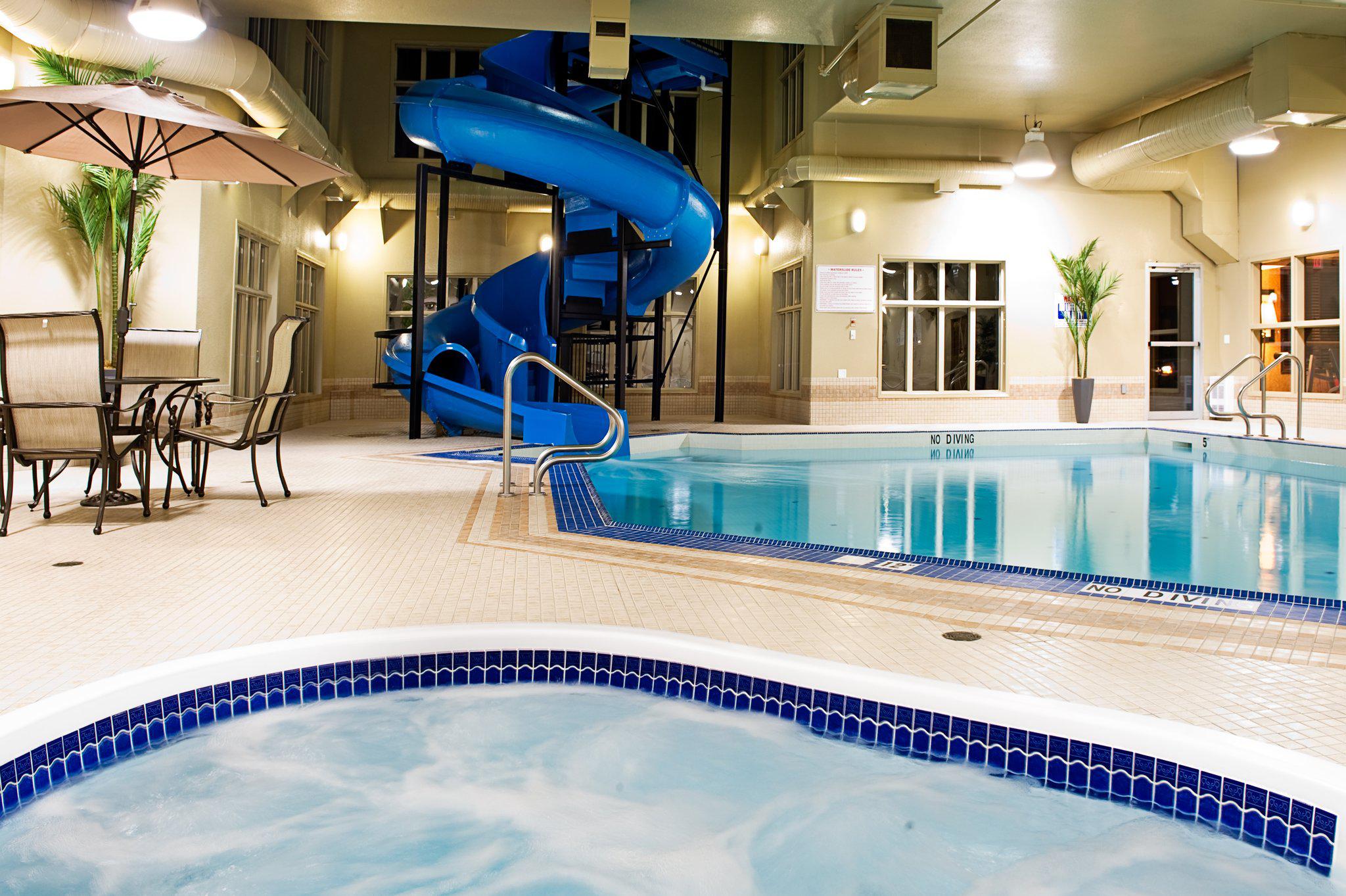 Фото Holiday Inn Express Grande Prairie by IHG