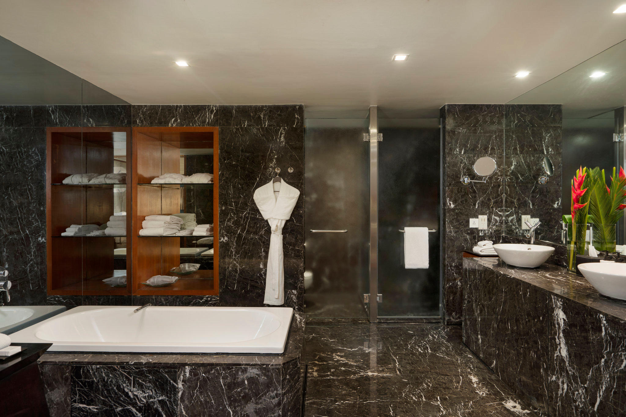 Фото InterContinental Marine Drive Mumbai, an Ihg Hotel