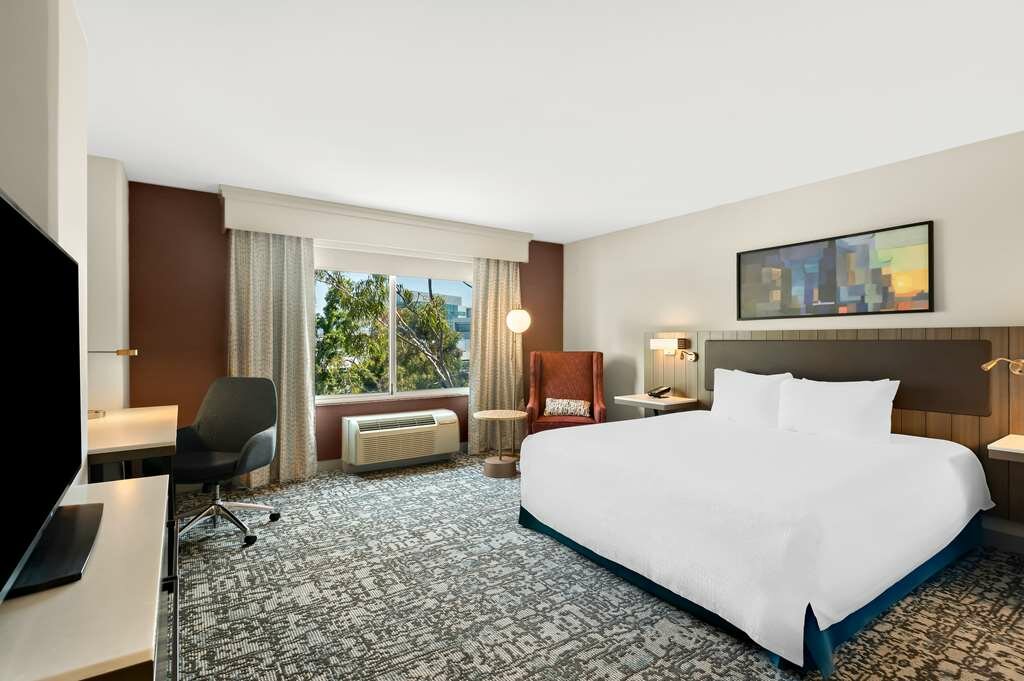 Фото Hilton Garden Inn San Mateo
