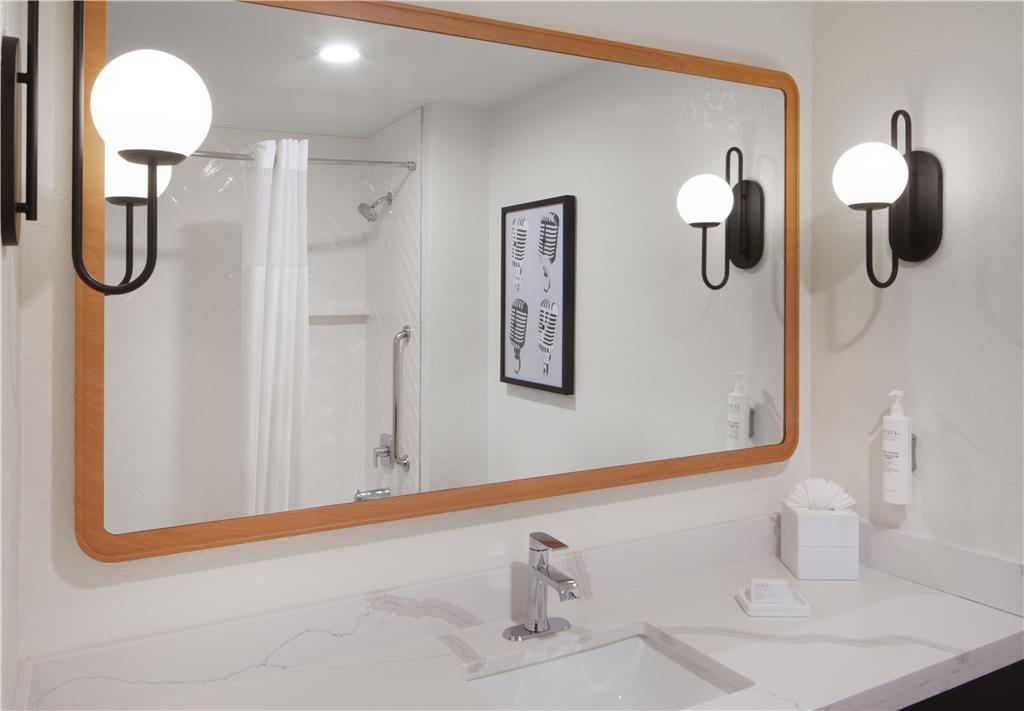 Фото Comfort Suites At Fairgrounds - Casino