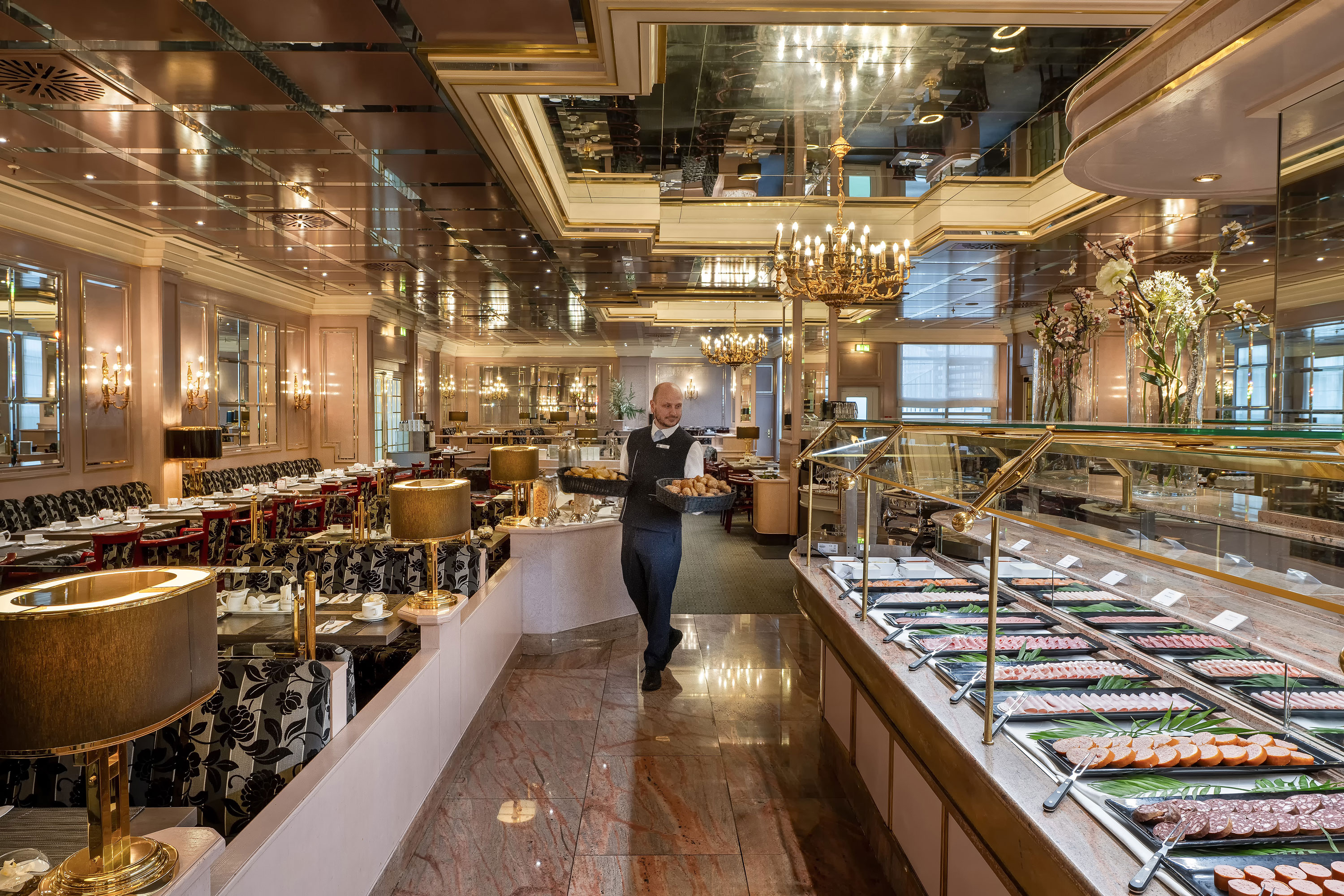 Фото Отель Maritim München
