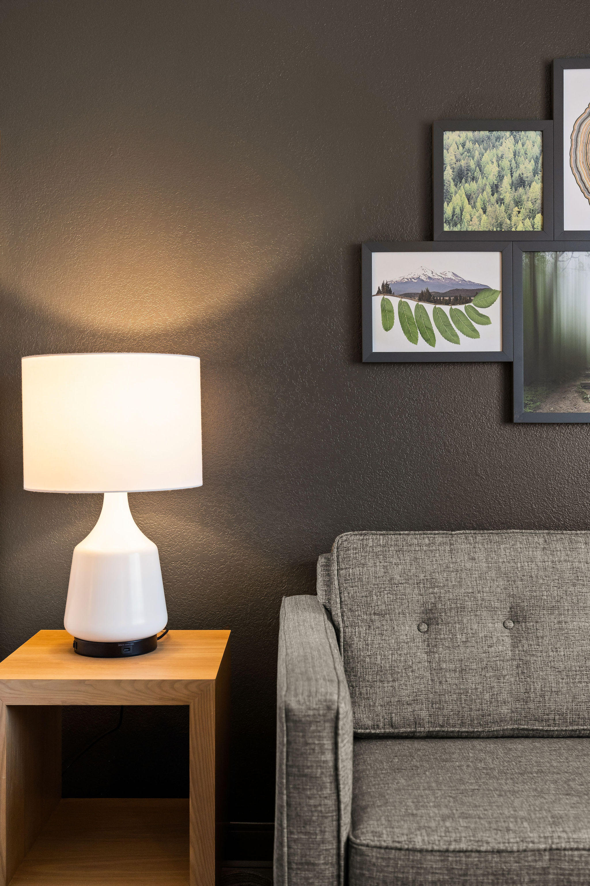 Фото Oxford Suites Redding