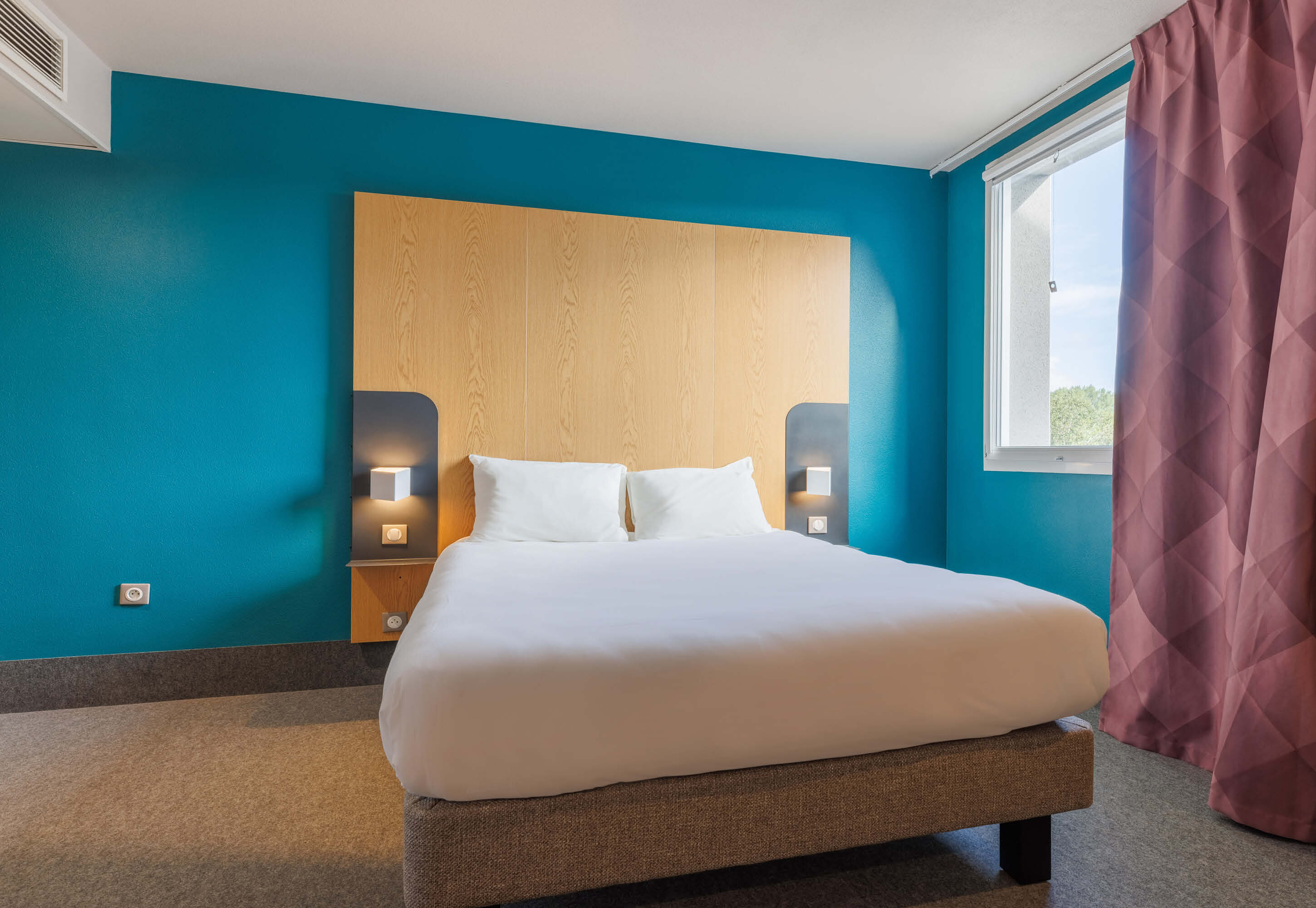 Фото B&b Hotel Clermont-Ferrand Nord Riom