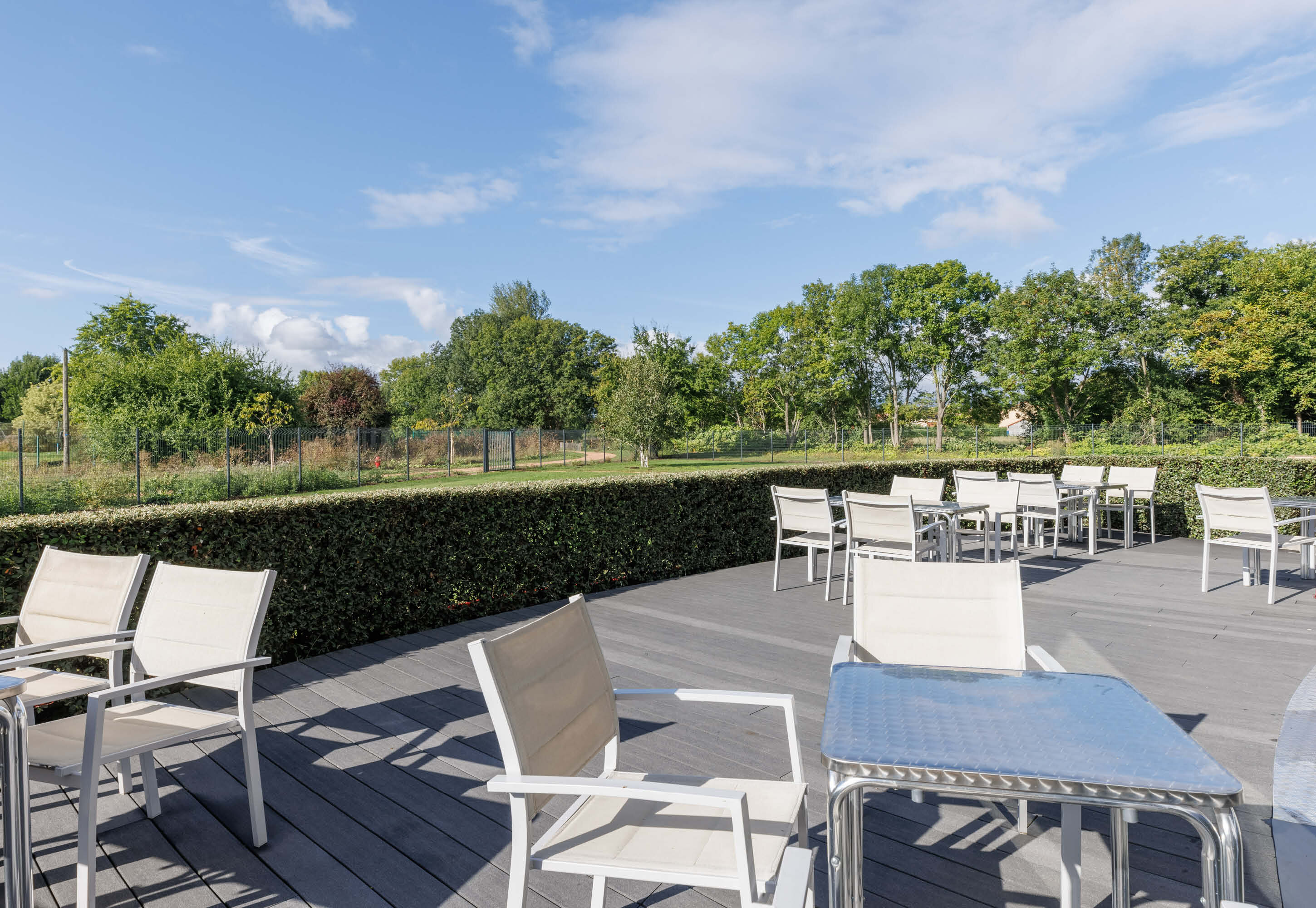 Фото B&b Hotel Clermont-Ferrand Nord Riom