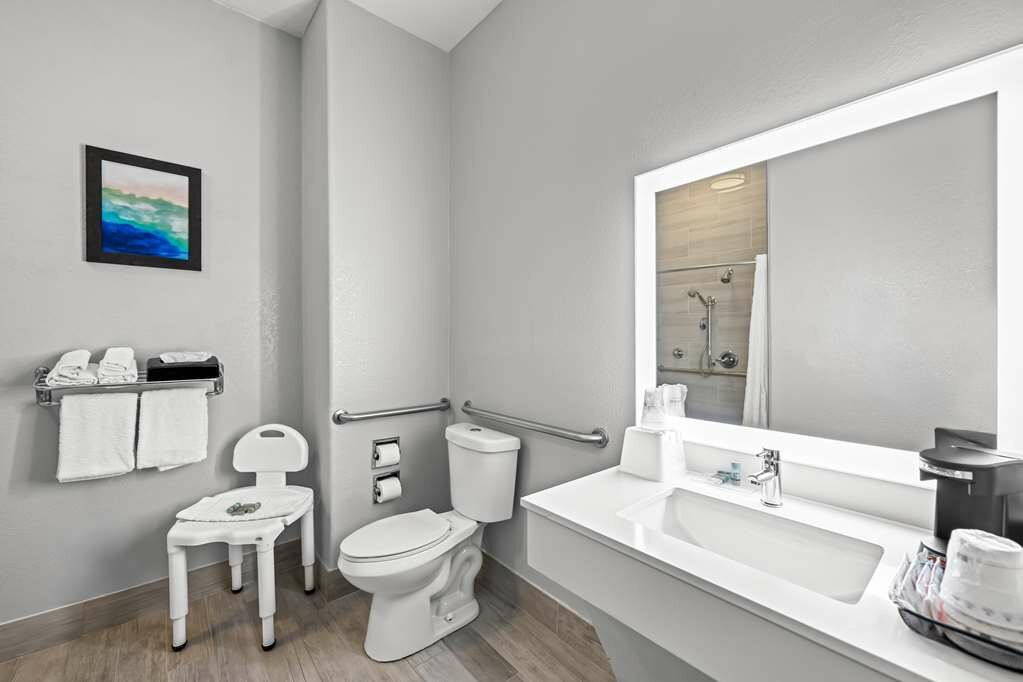 Фото Best Western Palace Inn & Suites