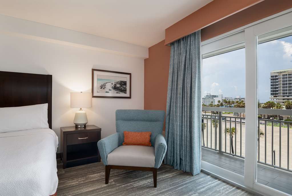 Фото Hilton Garden Inn Daytona Beach Oceanfront