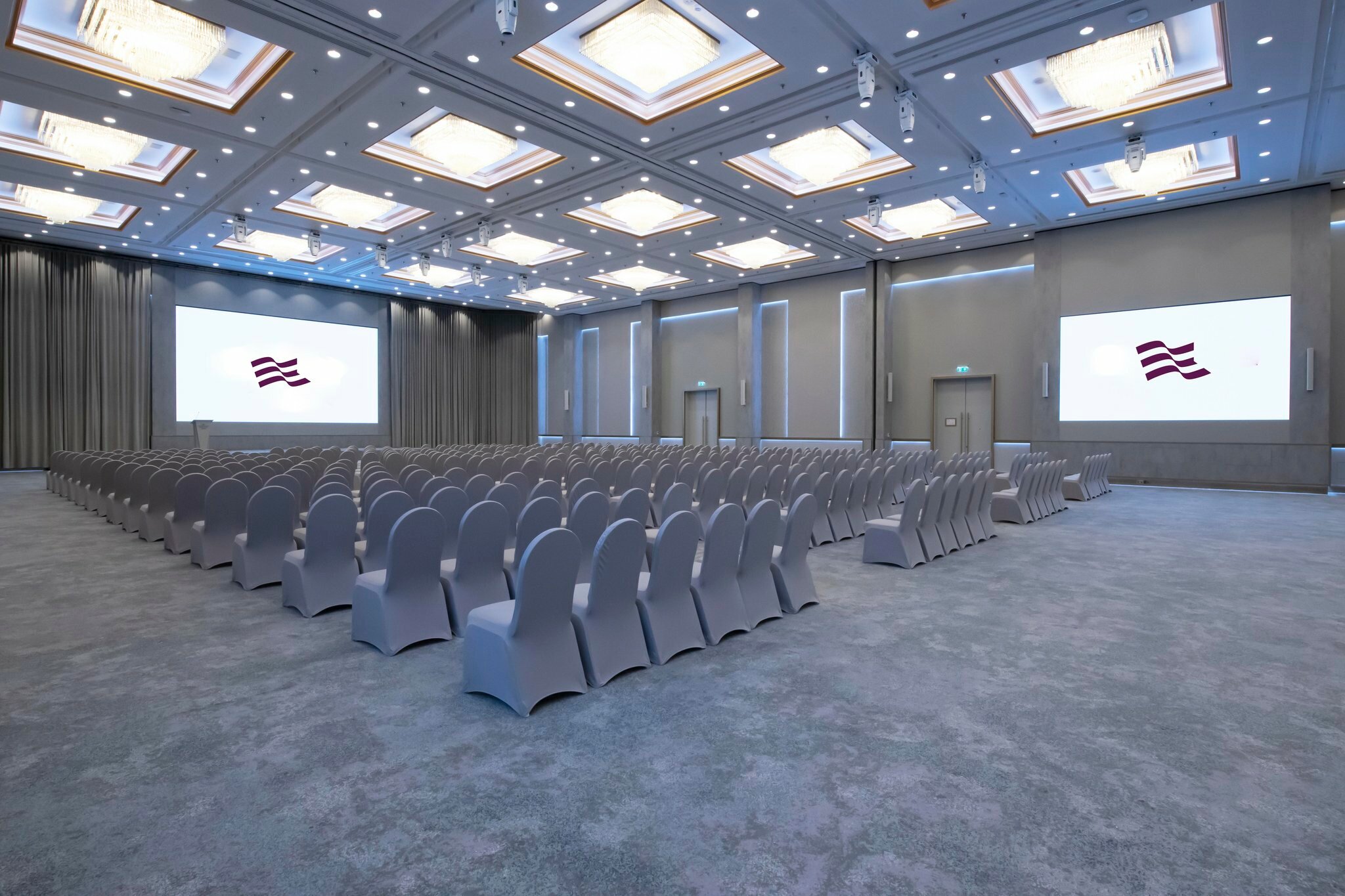 Фото Crowne Plaza Bahrain