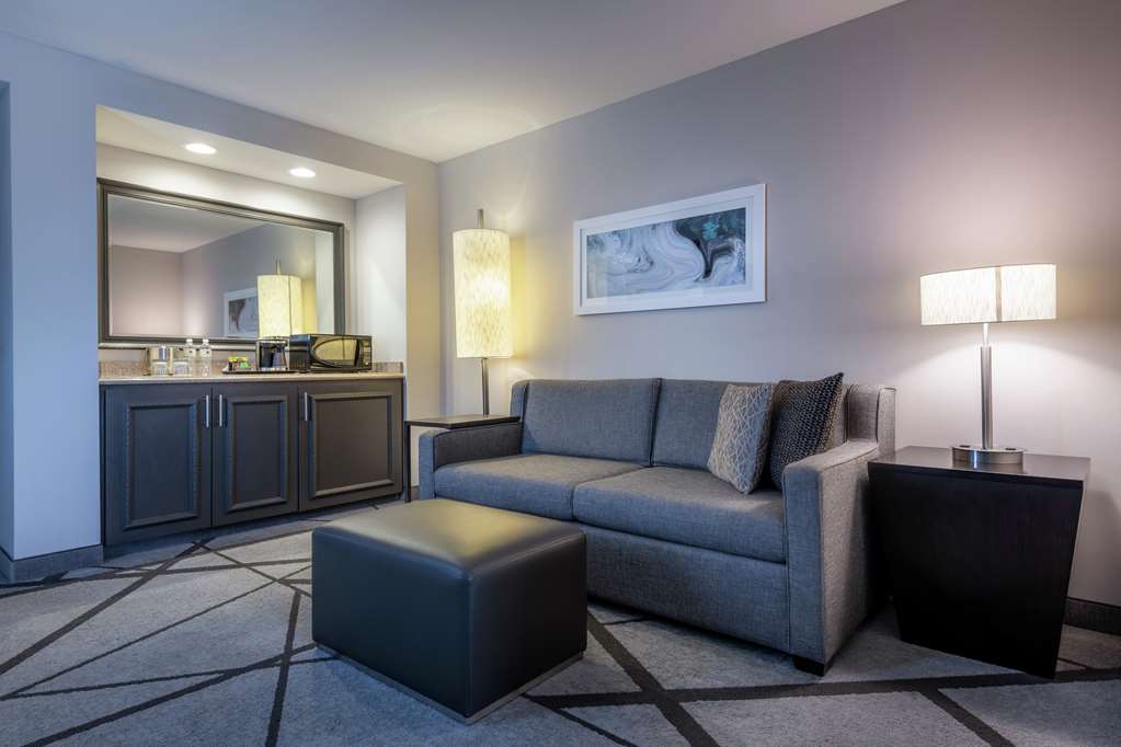Фото DoubleTree by Hilton Los Angeles - Norwalk